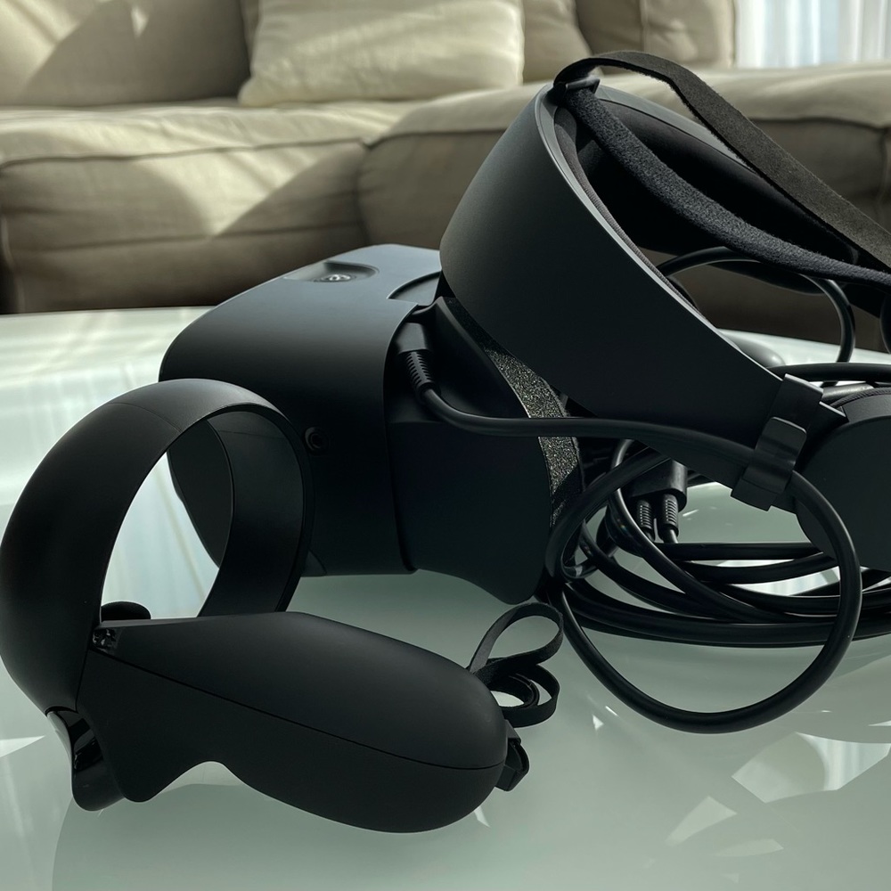 Oculus Rift S, PC-Powered VR Gaming Headset - Windows. - Picture 3 of 10